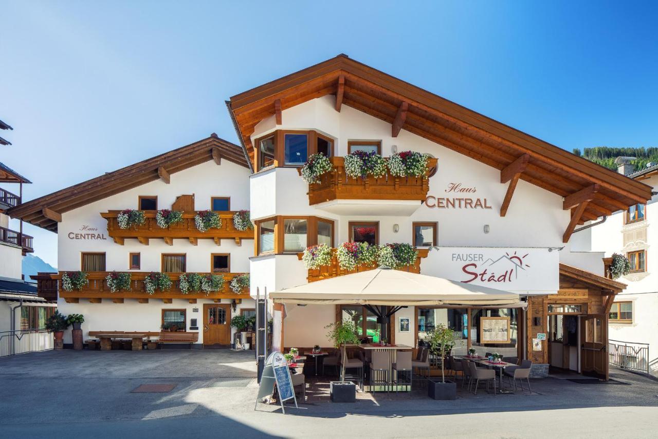 Haus Central 瑟弗浩斯 外观 照片